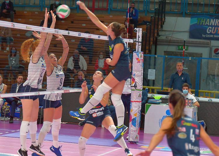 Troppo facile per Chieri, brutto ko interno per E'più (0-3)