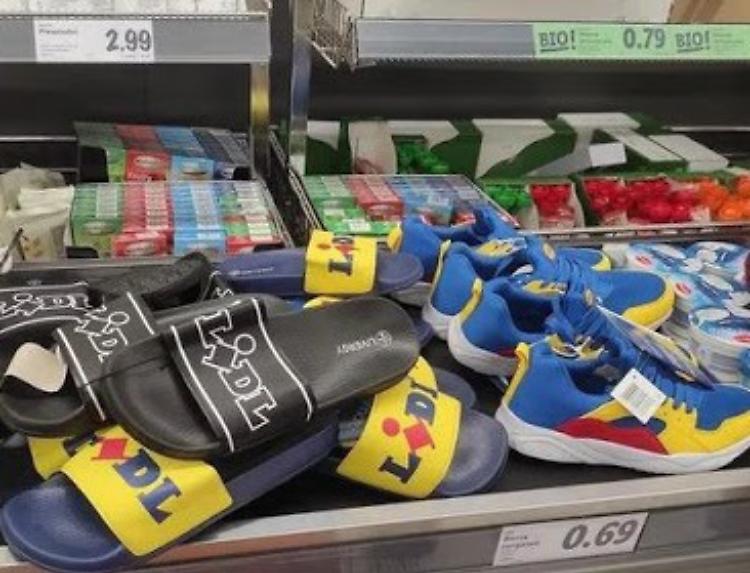 Tutti pazzi per le scarpe Lidl, ma a Cremona non ci sono