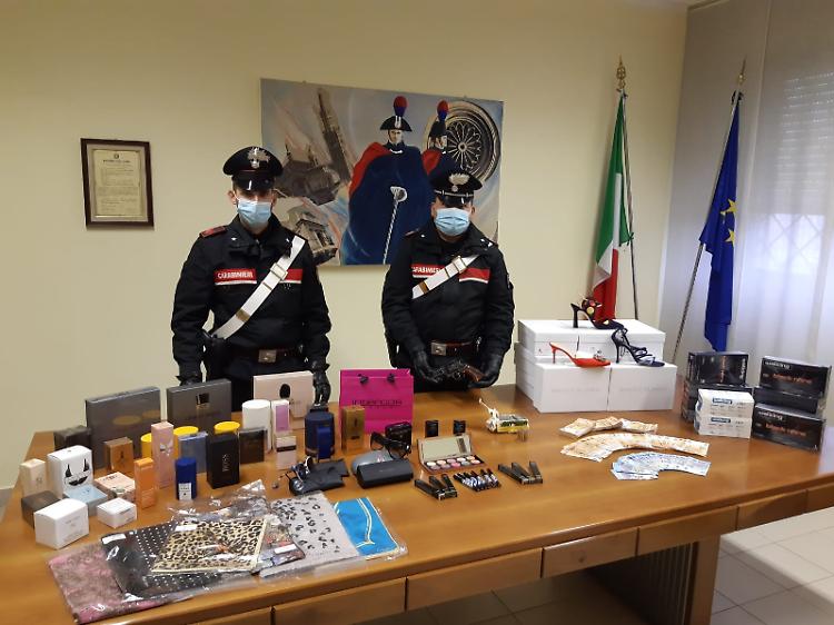 Denunciato 36enne per detenzione illegale di armi e munizioni, ricettazione e furto aggravato