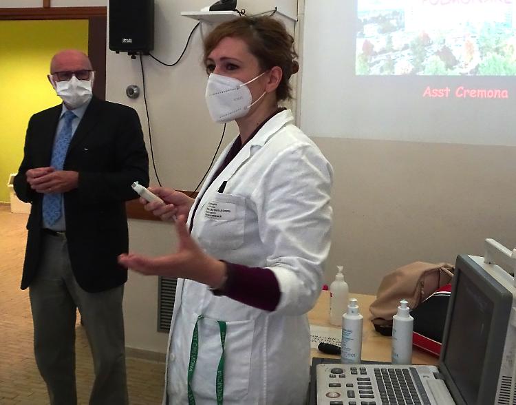 Ecografia al letto del paziente, arma efficace contro il Covid
