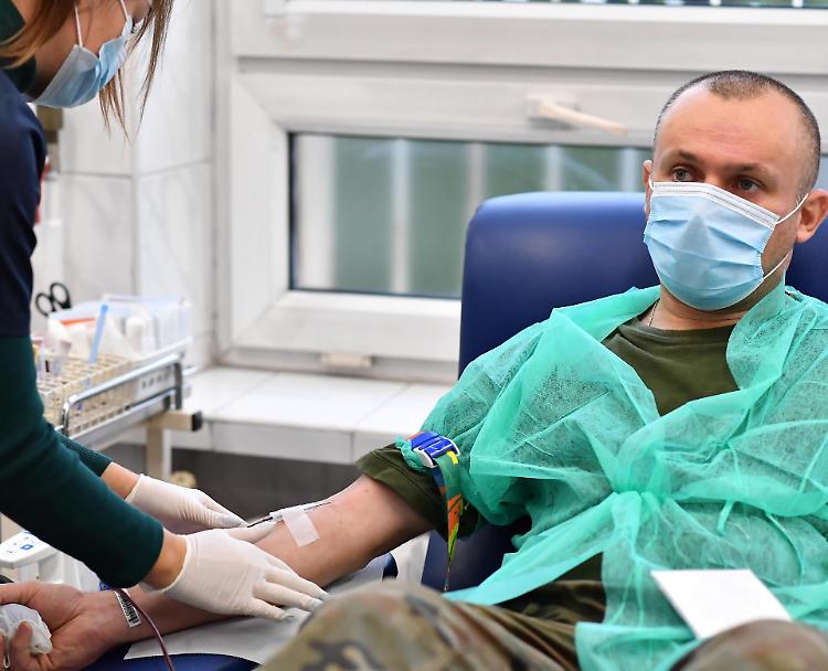 Plasma iperimmune, in 6 mesi 2.200 sacche