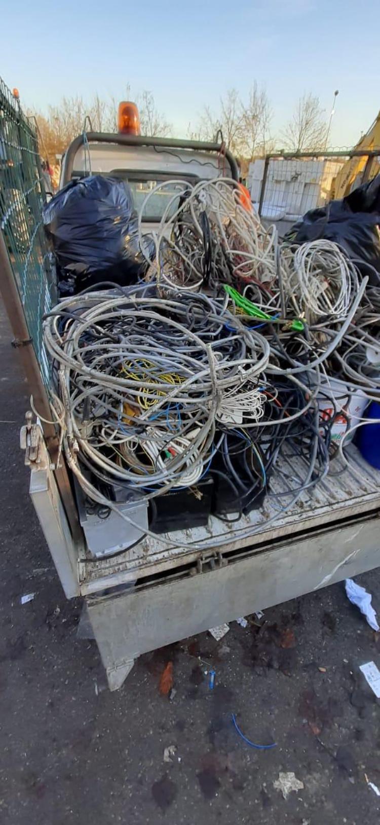 Furto alla stazione ecologica di Monticelli: due arresti