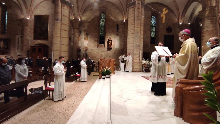 FOTO L'ordinazione diaconale di Cristofer Vailati ed Enrico Gaffuri