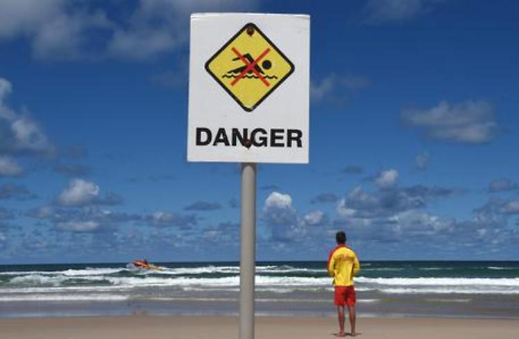 Australia: bagnante ucciso da squalo