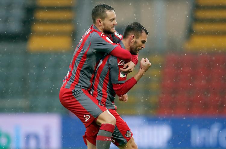 Prima vittoria della Cremonese