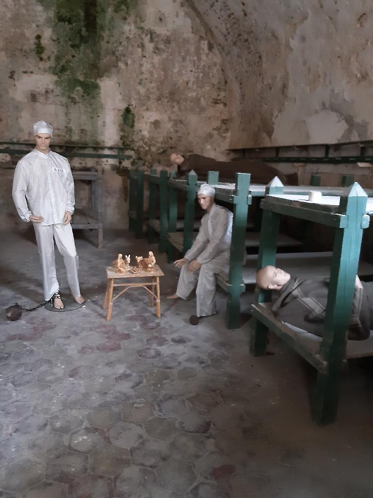 Presepi dietro le sbarre, la magia del Natale si accende nelle mura