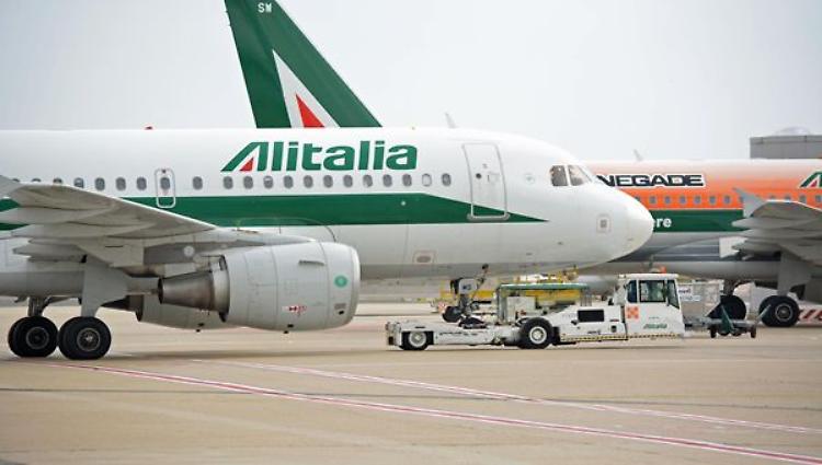 Arrivato primo volo Alitalia Covidtested, passeggeri negativi