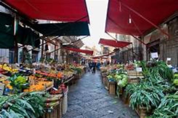 Ambulanti, rinnovo della concessione posteggi fino al 2032