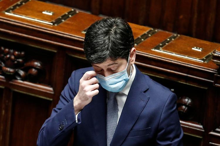 Deroga alla zona rossa, Speranza risponde ai sindaci: 'Richiesta al vaglio'