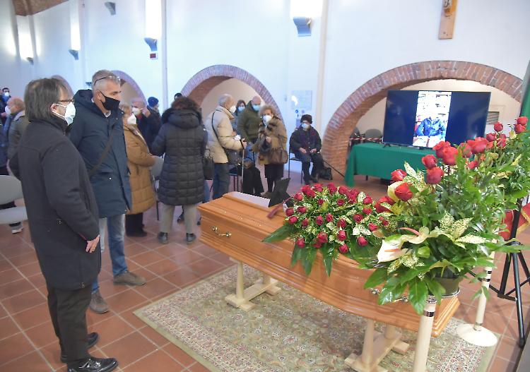 L’omaggio a Lipreri: 'Figura di grande pensiero'