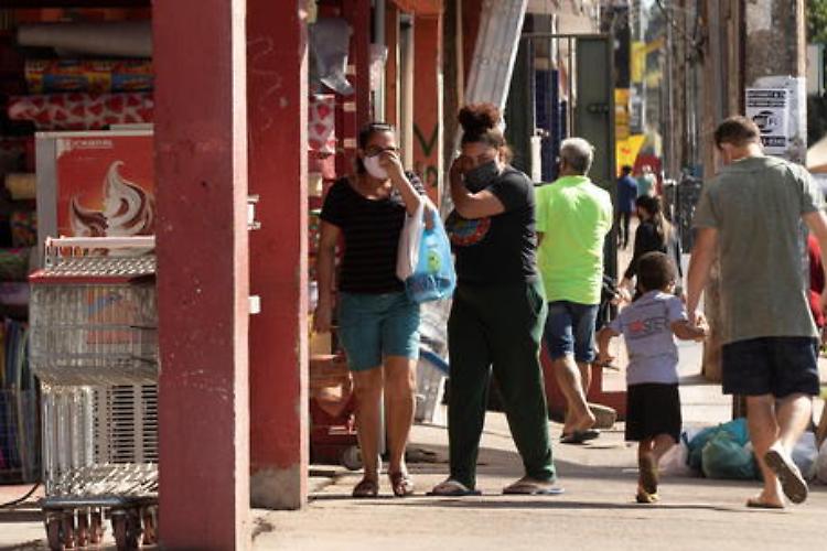 Covid, Usa supera soglia 450mila morti
