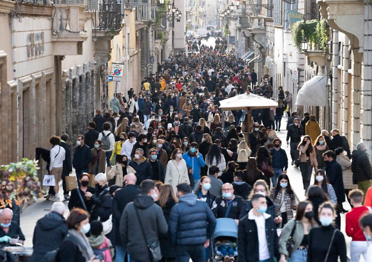 Speranza: 'Serve massima prudenza, non è scampato pericolo'