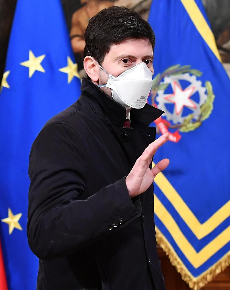 Impianti sciistici, niente apertura fino al 5 marzo: che cosa ne pensi?