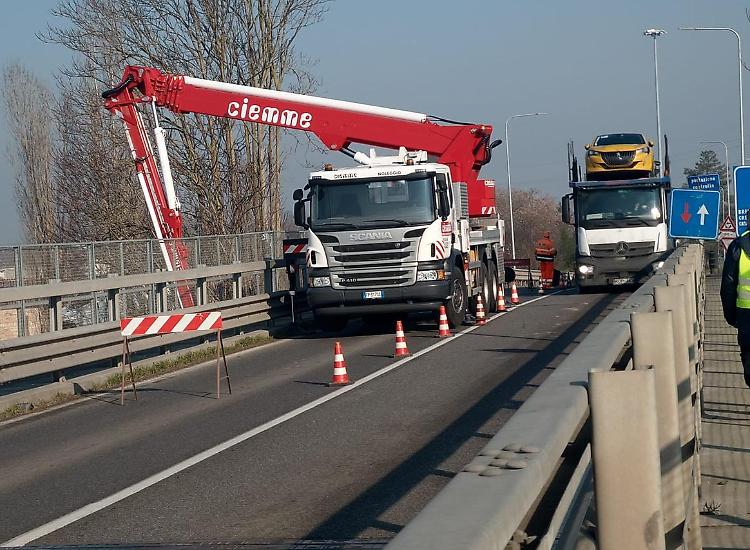 Ponte sul Po: sabato la chiusura
