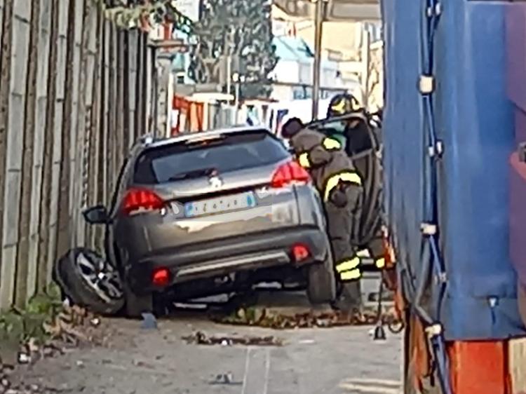 Malore fatale in auto,
