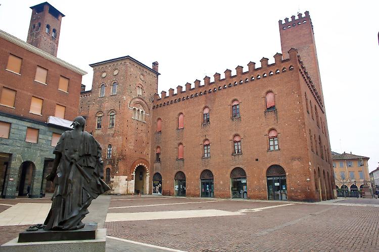 Un anno fa scattavano le prime restrizioni