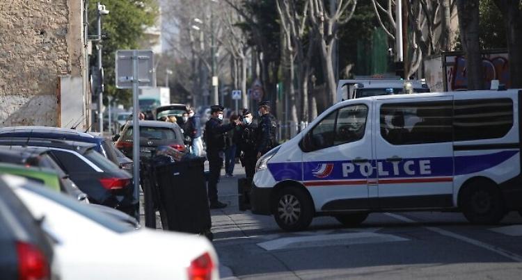 Uomo armato tenta di penetrare in scuola ebraica Marsiglia
