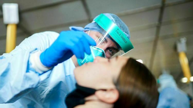 Focolaio variante Delta, all'appello mancano 100 contatti