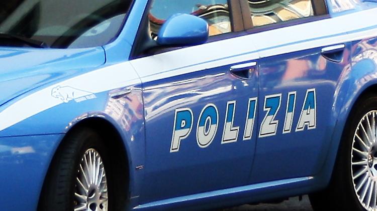 Gli rubano la brioche e poi lo aggrediscono: 19enne in ospedale