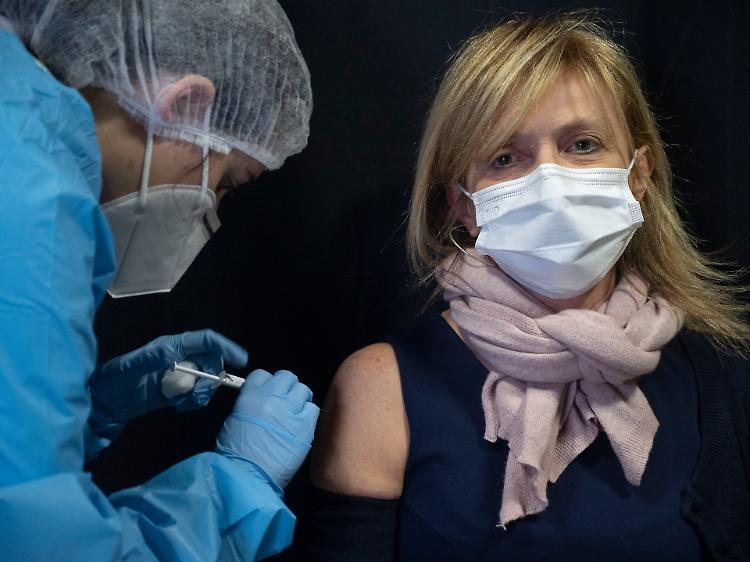 A CremonaFiere altri  738 vaccinati