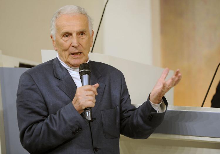 Garattini, medico non vaccinato deve fare un altro mestiere