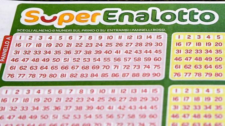 Superenalotto, a Cremona un "5" da 28 mila euro
