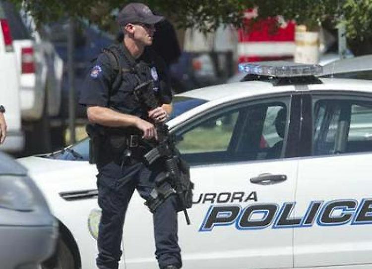 Usa: uomo armato in parco Florida, polizia in azione
