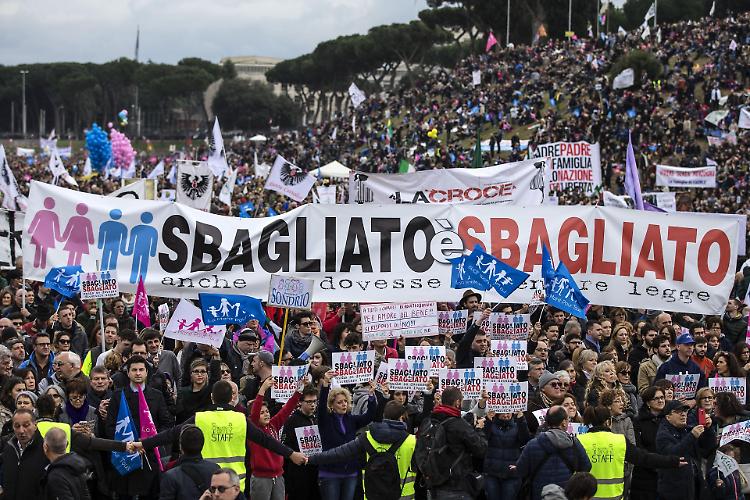 "Teorie gender, al Munari rischio indottrinamento"