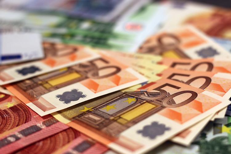 Reddito pro capite, nel 2020 bruciati 370 euro a testa