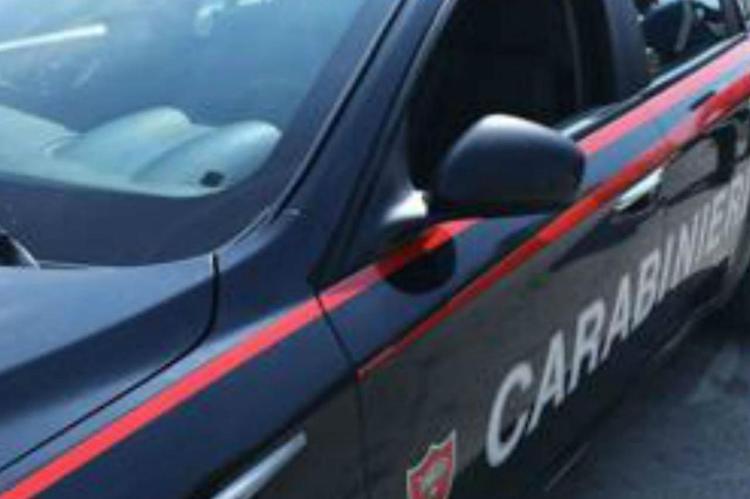 Droga: blitz carabinieri a Roma, 16 arresti