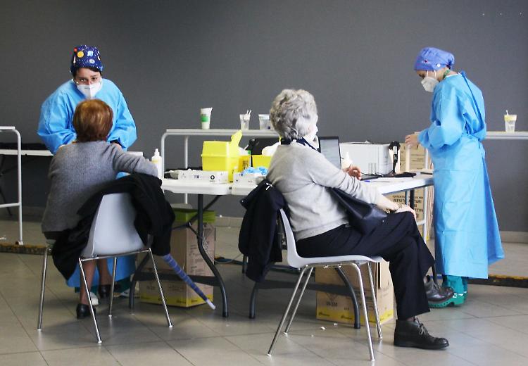 Vaccini, in 24 ore 1.626 somministrazioni