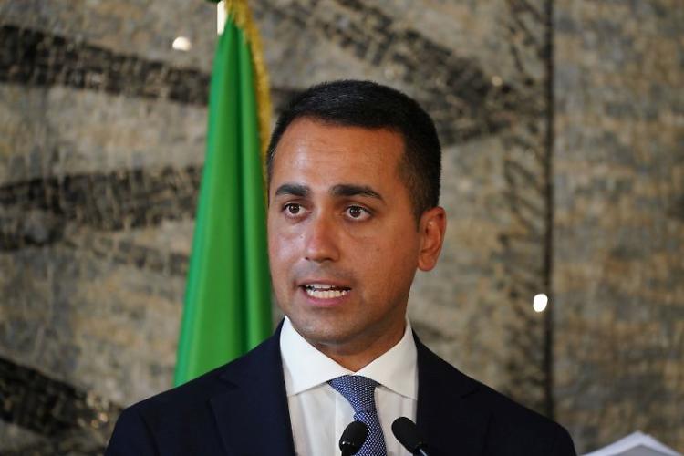 M5S, Di Maio "Momento delicato, credo troveremo soluzione"