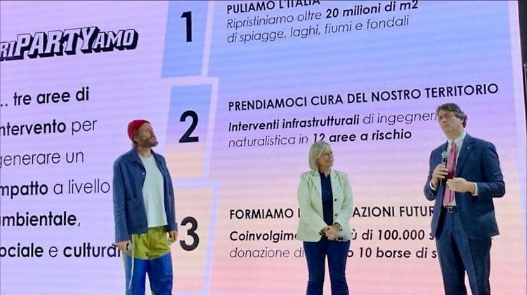 Intesa Sp, Wwf e Jovanotti insieme per l'ambiente con "Ri-Party-Amo"