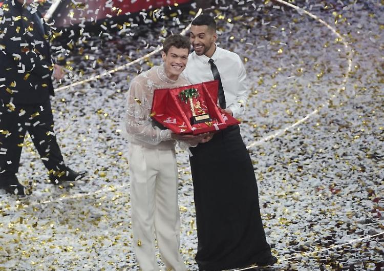 Mahmood & Blanco vincono il festival di Sanremo