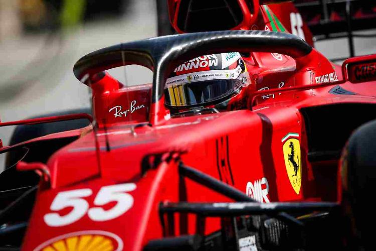 Sainz con la Ferrari fino al 2024 "Non c'è team migliore"