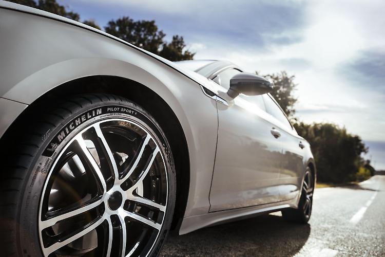 Michelin presenta i nuovi pneumatici estivi Pilot Sport 5 e Primacy 4+