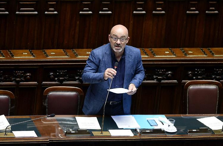 Gas, Cingolani "Tetto al prezzo unica soluzione sostenibile"