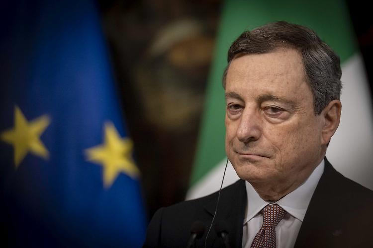 Governo, Draghi "Mi dimetto, venuto meno il patto di fiducia"
