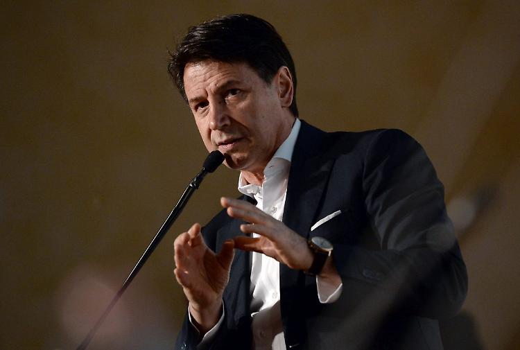 Superbonus, Conte "Il Governo distrugge l'interesse nazionale"