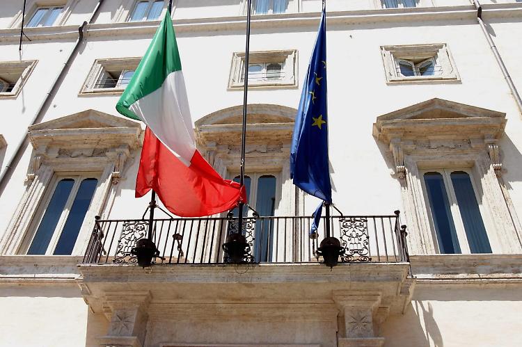 Il Governo vara la manovra da 35 miliardi