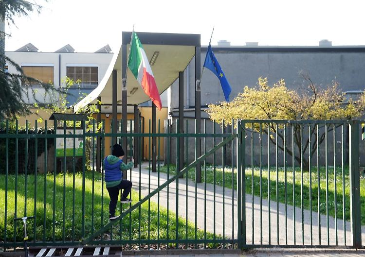 Ministero "Irregolare chiusura scuola di Pioltello per fine Ramadan"