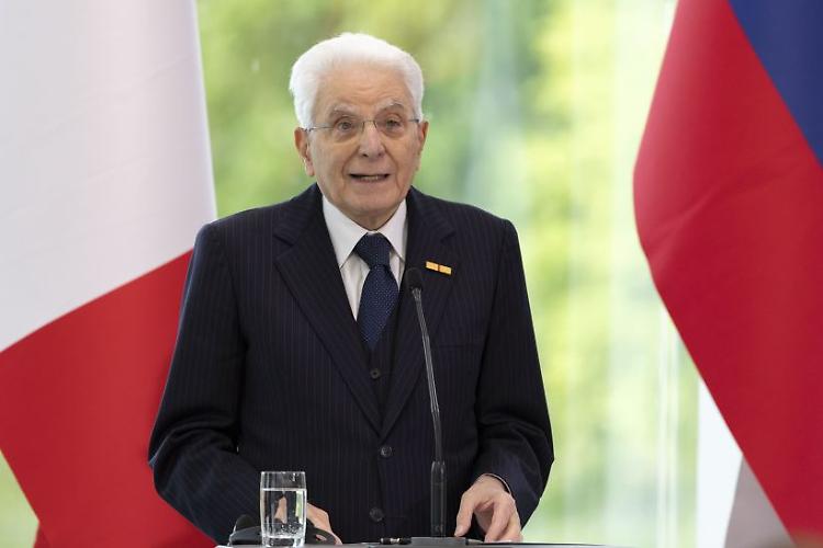 Europee, Mattarella "Mi auguro vi sia una grande partecipazione"
