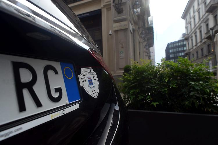 Ncc, Consulta "Incostituzionale vietare nuove licenze"