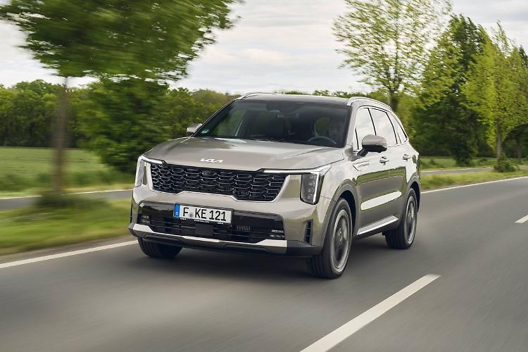 Arriva nelle concessionarie gamma elettrificata di Kia Sorento