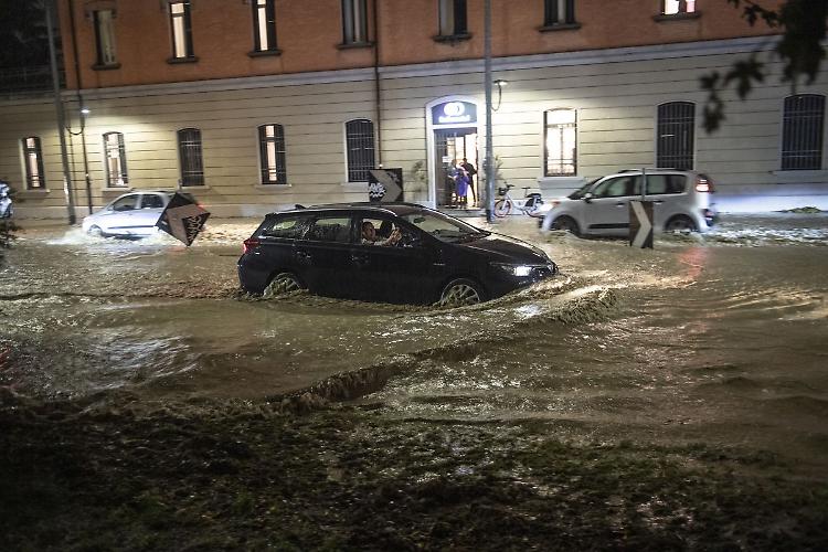 In Emilia Romagna una vittima e più di 2.100 evacuati per l'alluvione