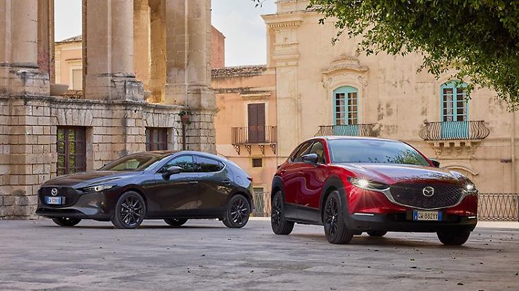 Mazda apre il 2025 con il super bonus su CX-30 e Mazda3