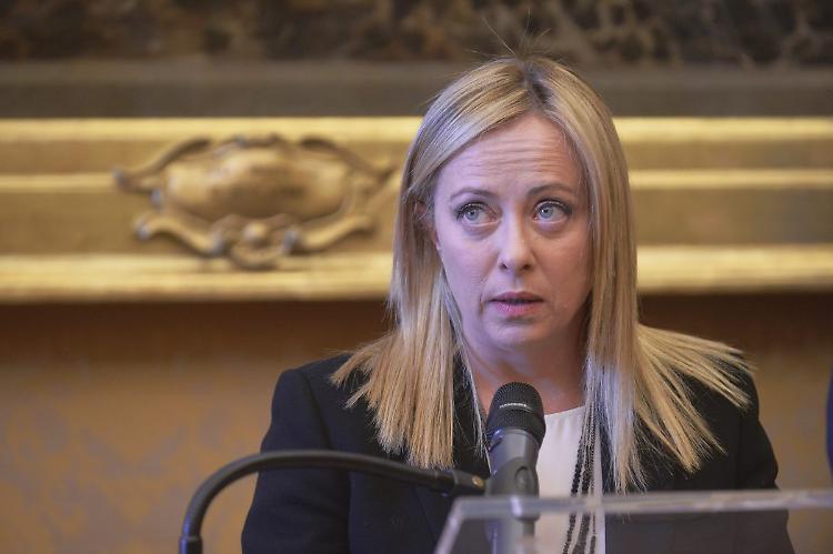 Meloni "Su spread e migranti cambio di passo grazie ad azione Governo"