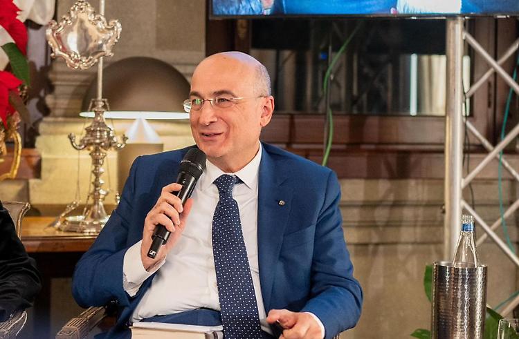 Con "Linea Segreta" Antonio Preziosi svela i retroscena Stato-Vaticano