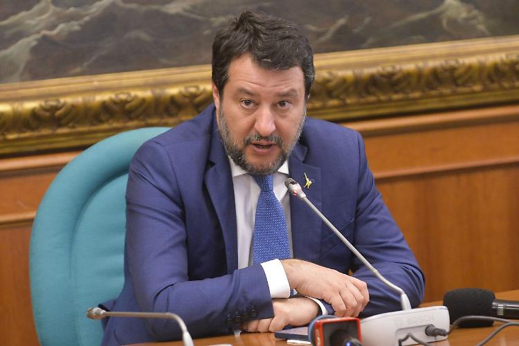 Salvini "Clima politico insulta il fondamento del Giorno della Memoria"