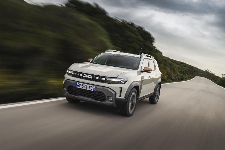 Nuovo Dacia Duster a suo agio sulla strada ma anche nell'off-road